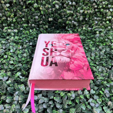 Bíblia Sagrada Feminina Leão Yeshua Rosa